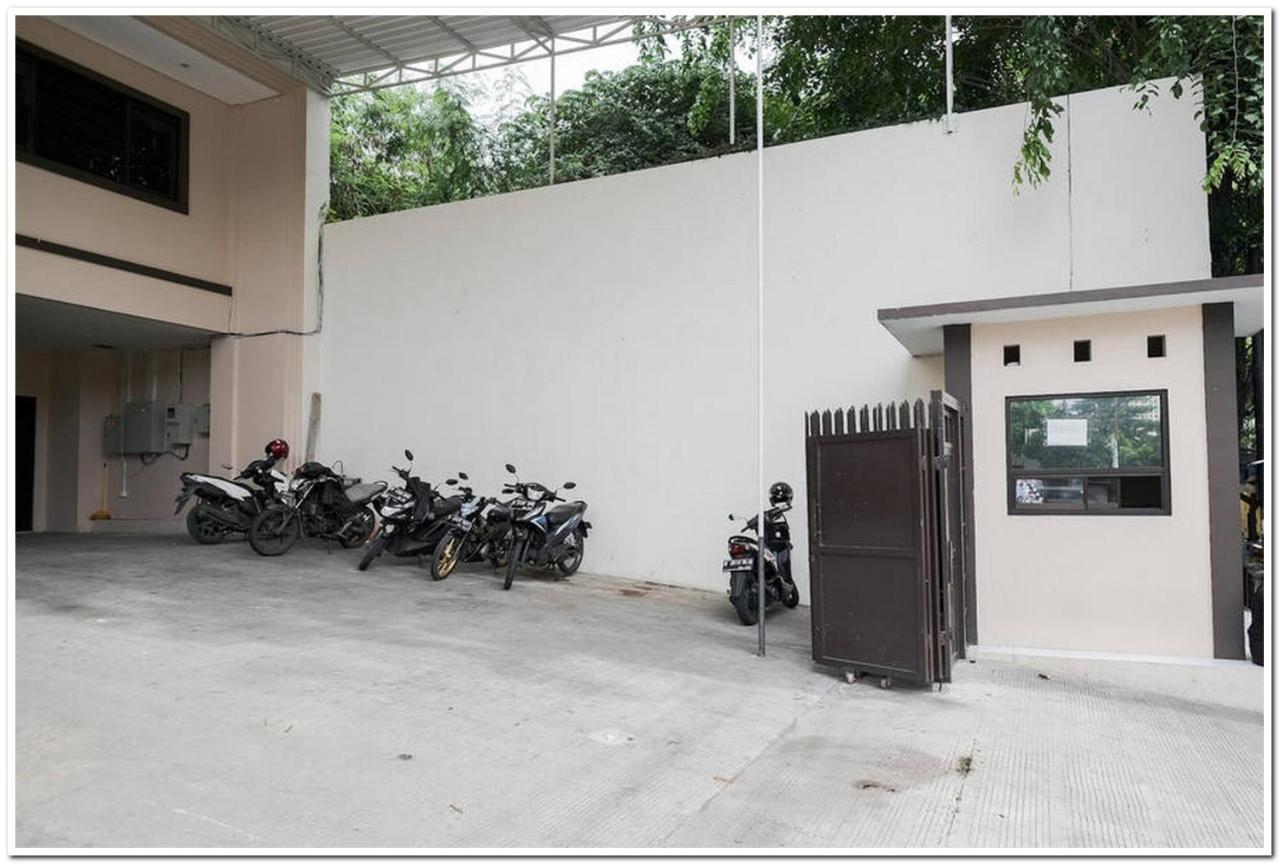 Hotel Reddoorz Near Kota Tua 2 Jakarta Exterior foto